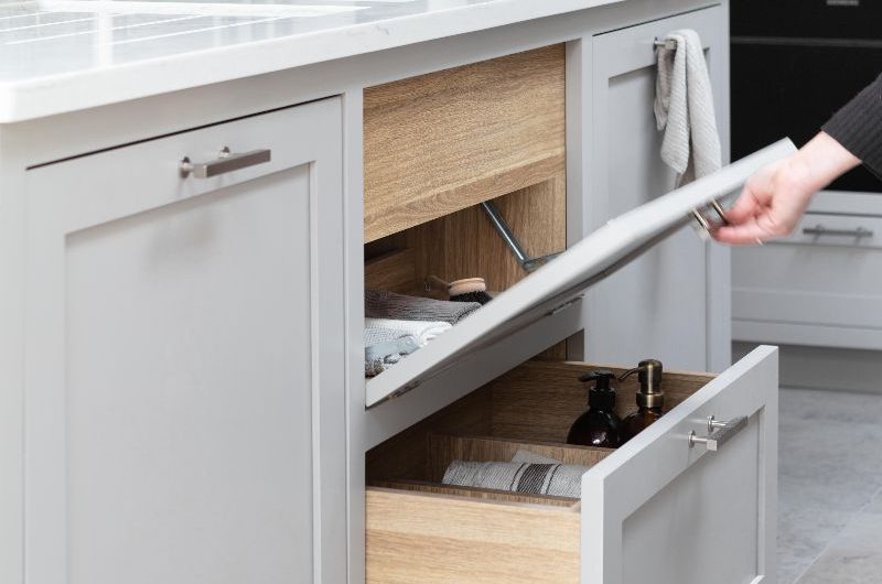 A sink zone with carefully designed storage underneath.