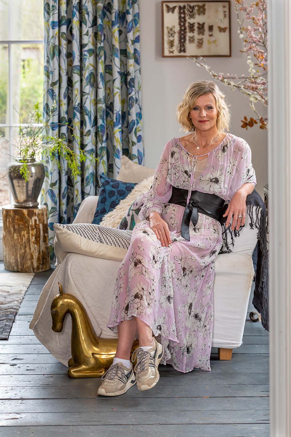 Linda Barker A Day In The Life Of The Star Interior Designer linda-barker-a-day-in-the-life-of-the-star-interior-designer