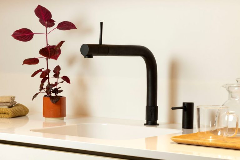 Kitchen tap ideas to upgrade your washing up zone