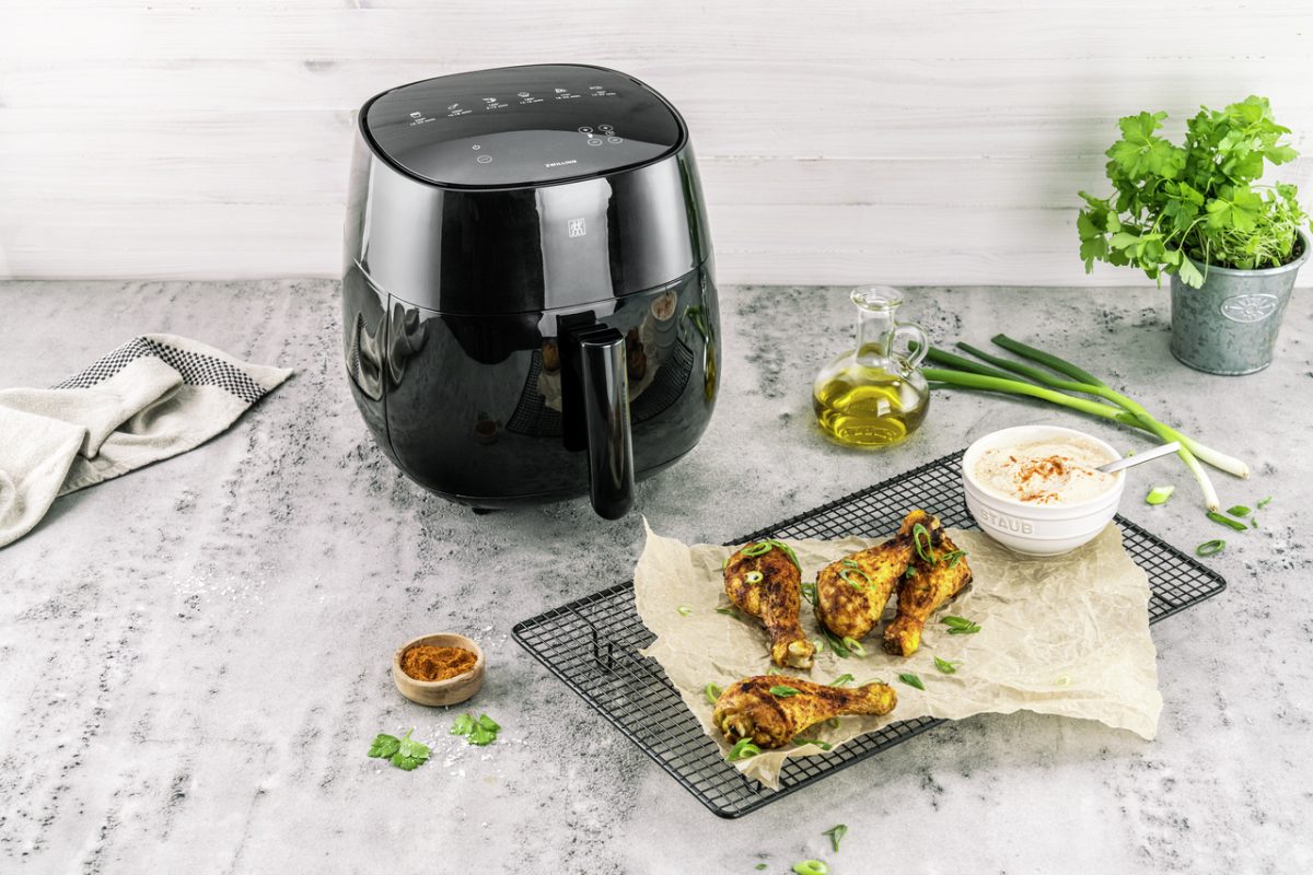 A neutral countertop with a four litre air fryer.